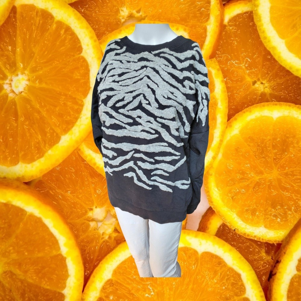 AllSaints Zira Sweatshirt Womens Medium Black Grey Zebra Stripe Tufted WM153F